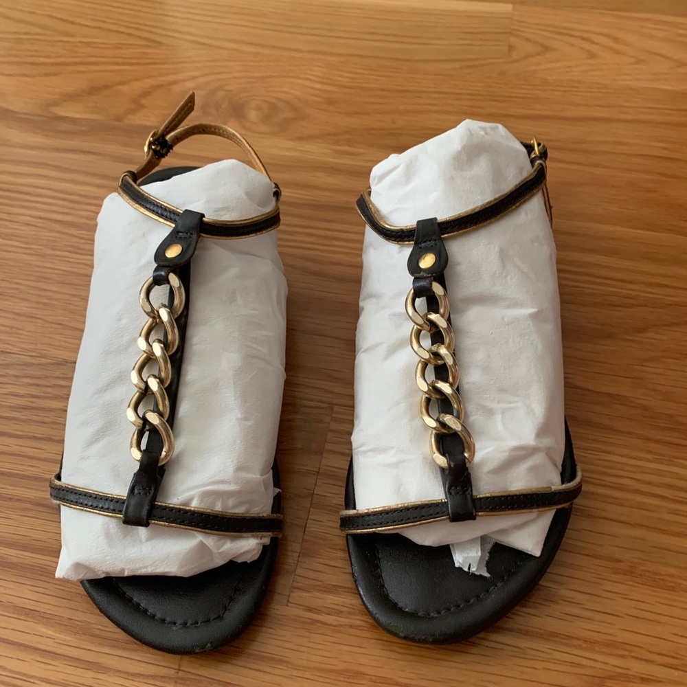 Women’s Talbots 5.5 size sandals